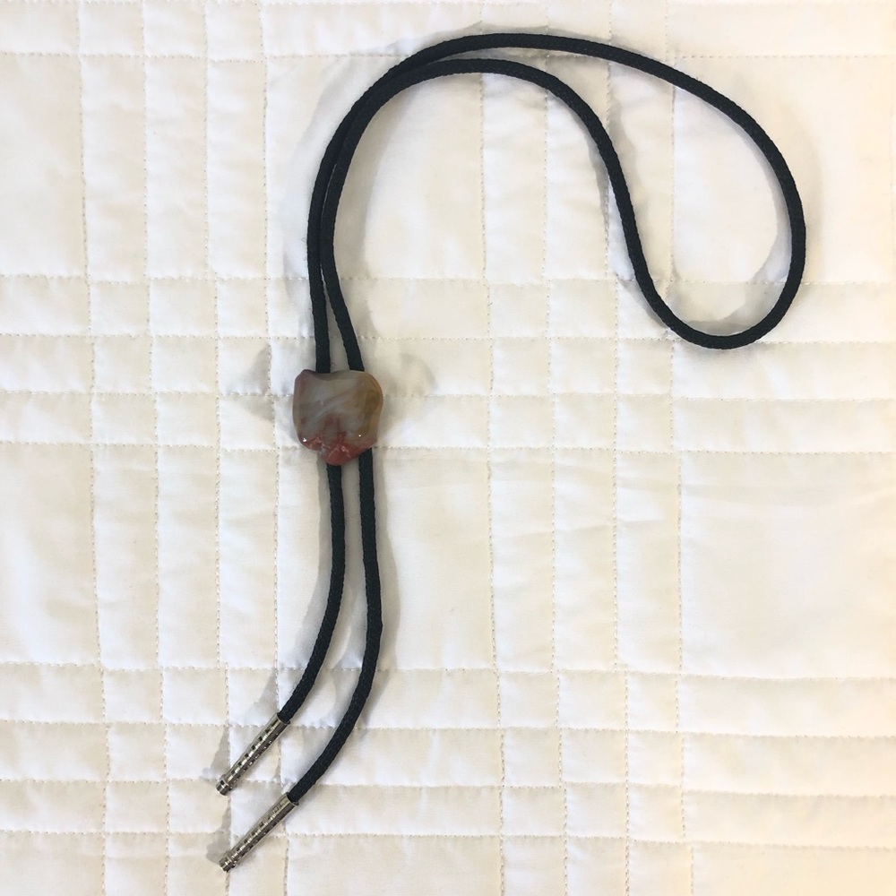 Vintage Western Caramel and Red Agate Stone Bolo Tie